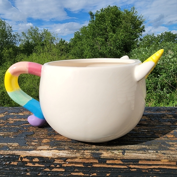 HAPPY UNICORN 🦄 DAY - Picture 5 of 6